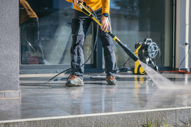 Best Commercial Pressure Washing  in Harvey, MI
